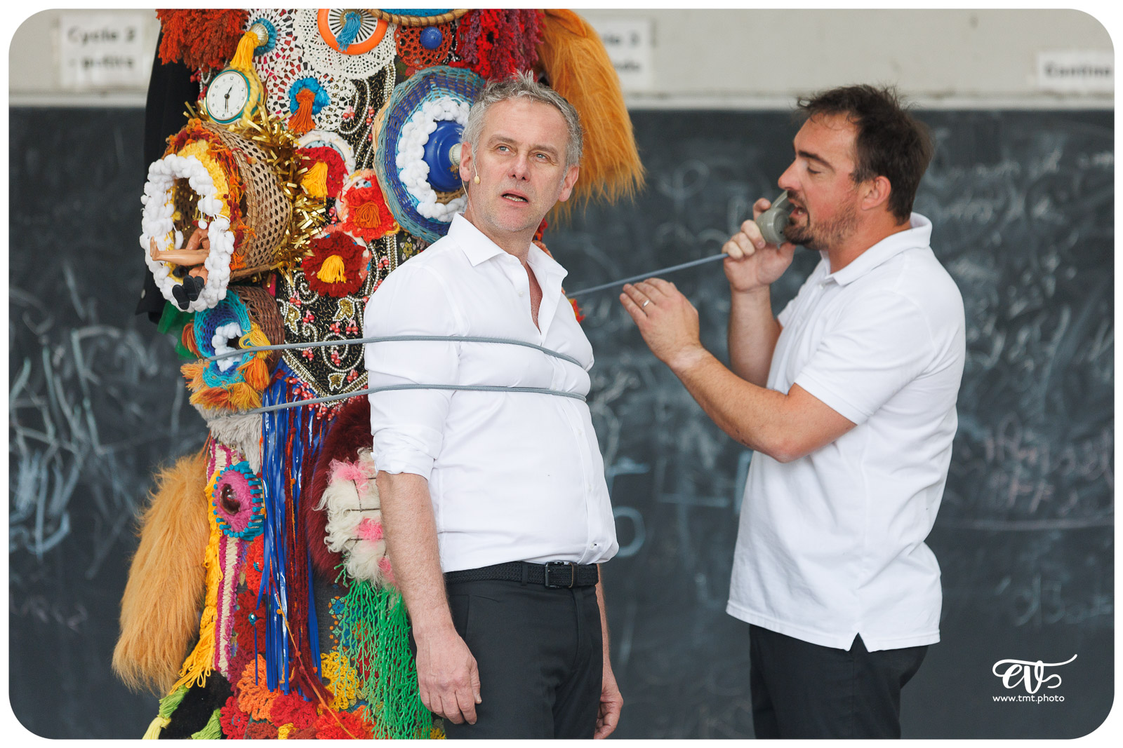 COWBOY OU INDIEN (GROUPE DEJA)